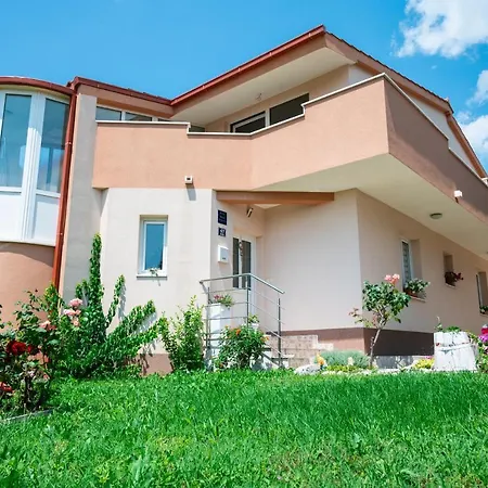 Nadalina Apartment Kaštel Stari Exteriör bild