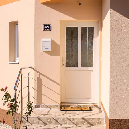 Nadalina Apartment Kaštel Stari Exteriör bild